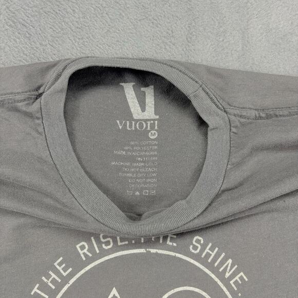 Vuori "The Rise. The Shine." T-shirt Men's Medium Gray Short Sleeve Designer - Picture 4 of 8